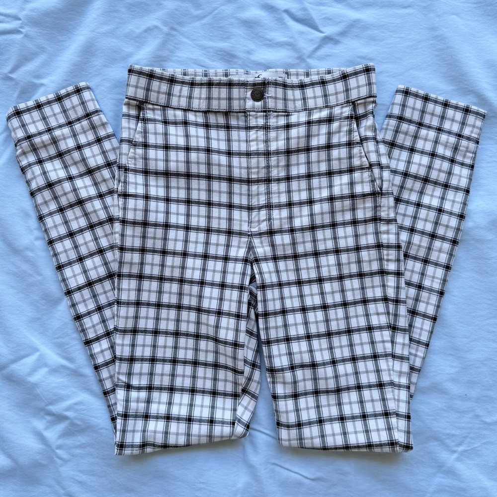 Hollister B&W Plaid Pants